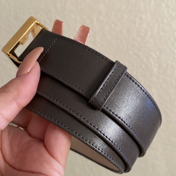 Salvatore Ferragamo women’s belt - Picture 4 of 10